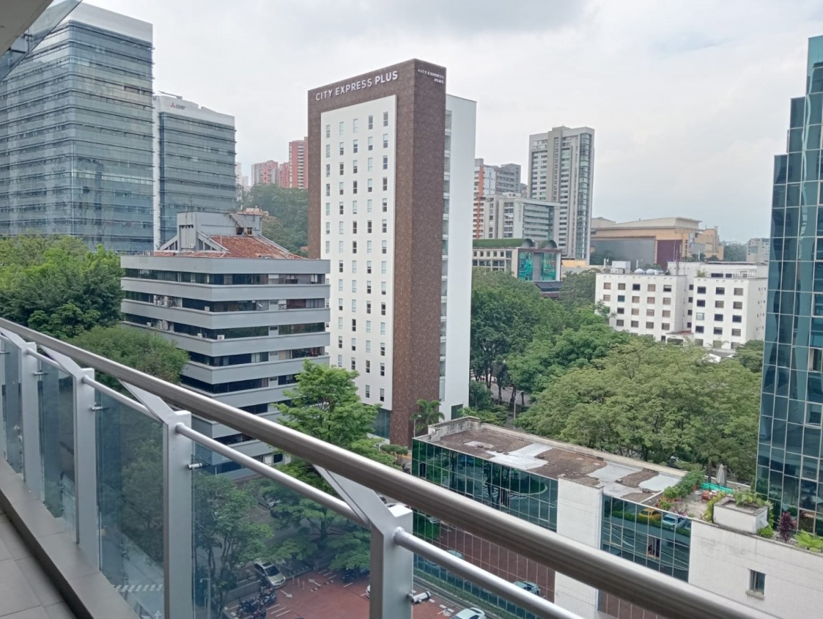 Apartamento en arriendo en El Poblado, Medellín · foto 21 de 24