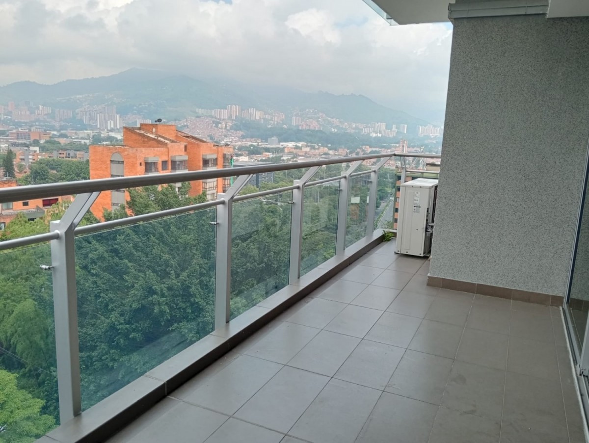 Apartamento en arriendo en El Poblado, Medellín · foto 23 de 24