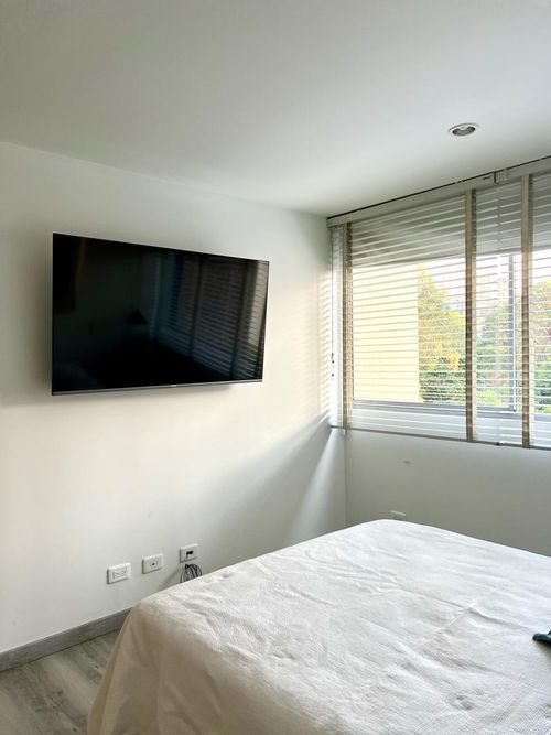Apartamento de 2 alcobas en arriendo en El Poblado, Medellín, 71 m² · foto 5 de 14