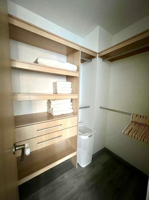 Apartamento de 2 alcobas en arriendo en El Poblado, Medellín, 71 m² · foto 10 de 14