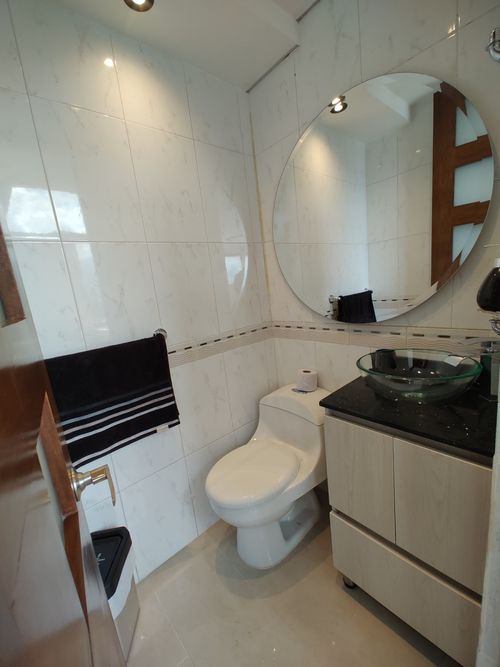 Apartamento de 4 alcobas en arriendo en La Frontera, Medellín, 206 m² · foto 15 de 17