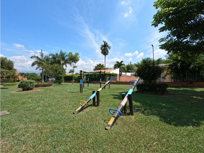 Casa de 4 alcobas en venta en El Castillo, Jamundí, 218 m² · foto 12 de 24
