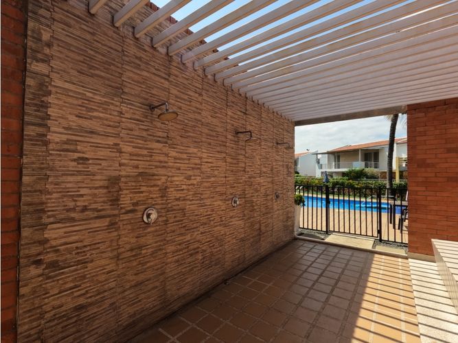 Casa de 4 alcobas en venta en El Castillo, Jamundí, 218 m² · foto 13 de 24