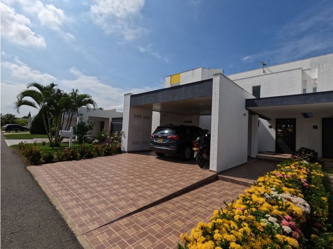 Casa de 4 alcobas en venta en El Castillo, Jamundí, 218 m² · foto 15 de 24