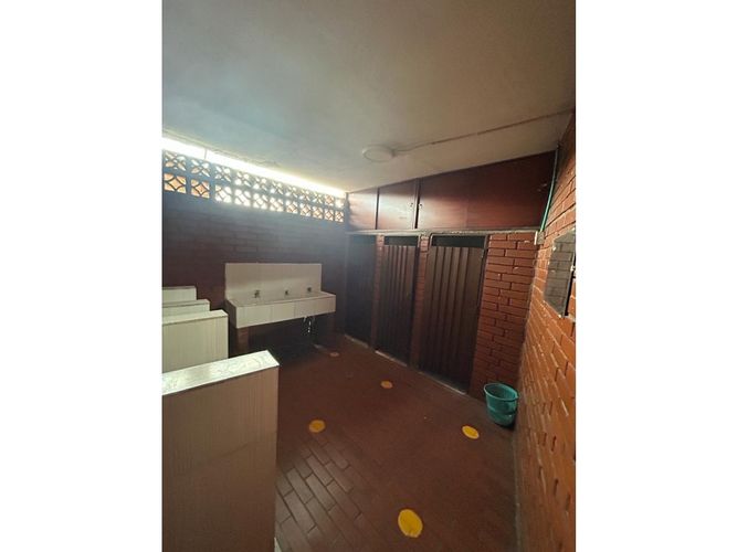 Edificio en venta en Villas De Veracruz, Cali, 728 m² · foto 5 de 24