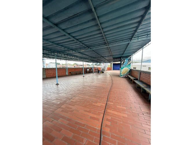 Edificio en venta en Villas De Veracruz, Cali, 728 m² · foto 13 de 24