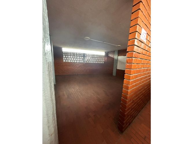 Edificio en arriendo en Villas De Veracruz, Cali, 728 m² · foto 8 de 24