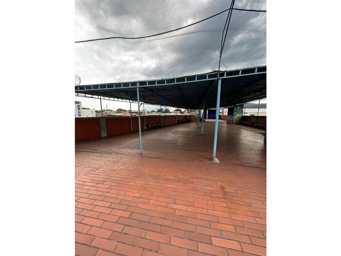Edificio en arriendo en Villas De Veracruz, Cali, 728 m² · foto 14 de 24