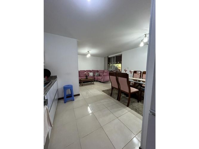 Casa de 3 alcobas en venta en El Castillo, Jamundí, 179 m² · foto 5 de 24