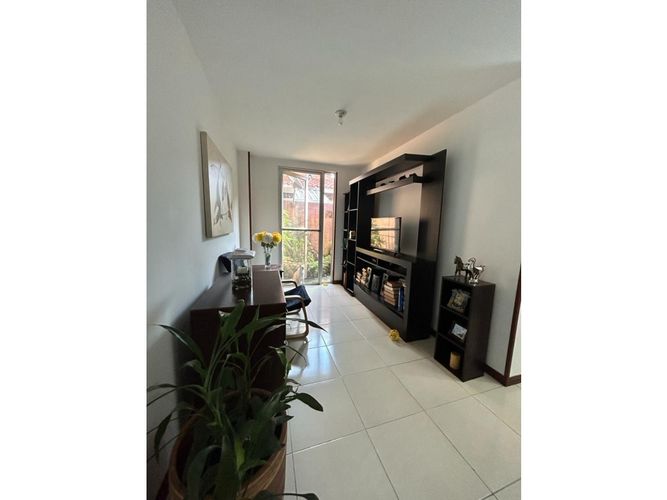 Casa de 3 alcobas en venta en El Castillo, Jamundí, 179 m² · foto 6 de 24