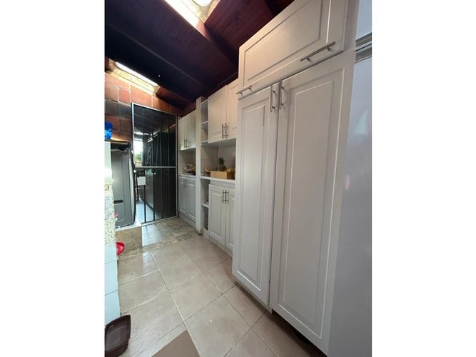 Casa de 3 alcobas en venta en El Castillo, Jamundí, 179 m² · foto 8 de 24