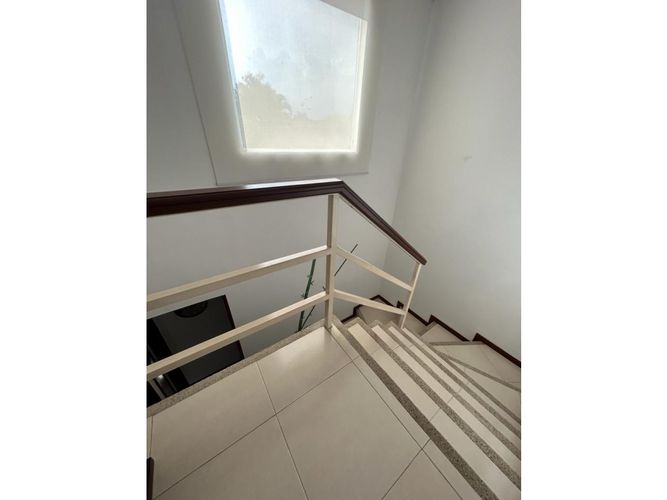 Casa de 3 alcobas en venta en El Castillo, Jamundí, 179 m² · foto 12 de 24