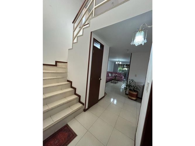 Casa de 3 alcobas en venta en El Castillo, Jamundí, 179 m² · foto 13 de 24