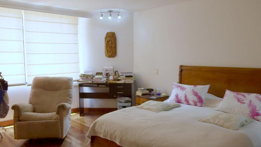 Apartamento de 4 alcobas en venta en La Carolina, Bogotá, 230 m² · foto 17 de 18