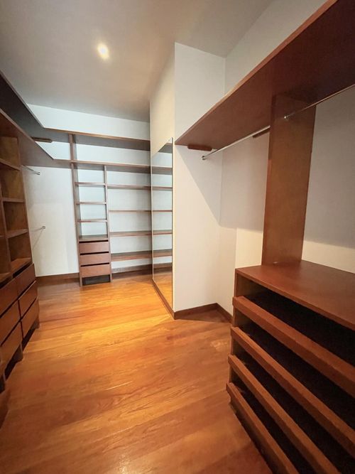Apartamento de 3 alcobas en venta en Chico Norte, Bogotá, 240 m² · foto 15 de 20
