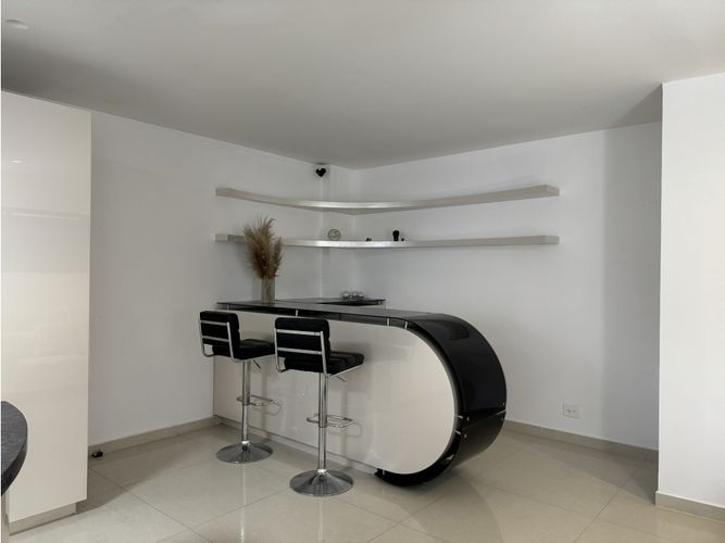 Casa de 3 alcobas en venta en Cambulos, Pereira, 255 m² · foto 4 de 21