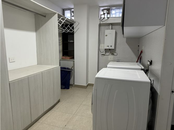 Casa de 3 alcobas en venta en Cambulos, Pereira, 255 m² · foto 20 de 21