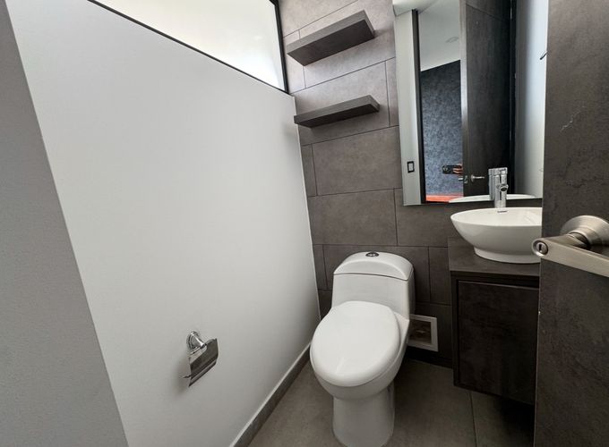 Casa de 4 alcobas en arriendo en Cota, 320 m² · foto 2 de 16