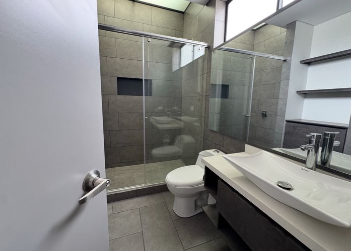 Casa de 4 alcobas en arriendo en Cota, 320 m² · foto 8 de 16