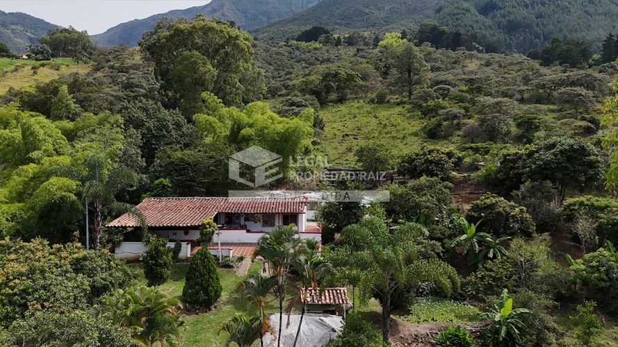 Finca en venta en Quitasol, Bello, 200 m² · foto 23 de 24