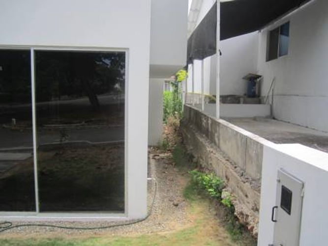 Casa de 3 alcobas en venta en Ricaurte, 408 m² · foto 2 de 21