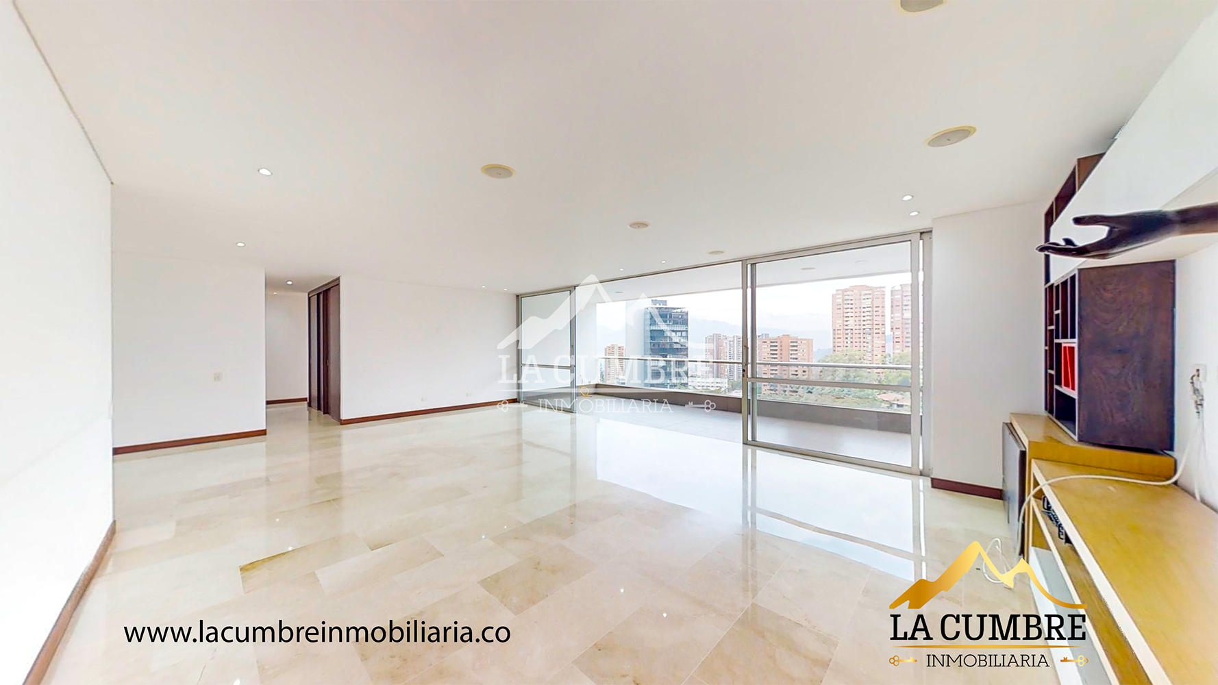 Apartamento en arriendo en El Tesoro, Medellín · foto 2 de 16