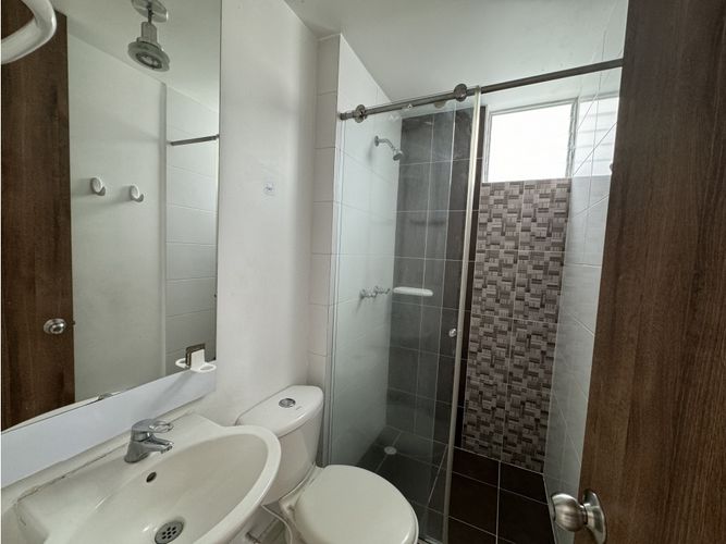 Apartamento de 3 alcobas en venta en Antonio Jose Valencia, Pereira, 72 m² · foto 3 de 12