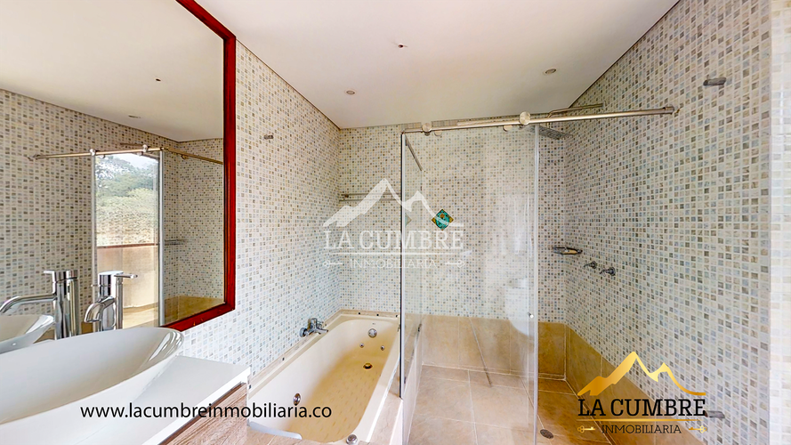 Casa de 5 alcobas en venta en El Campestre, Medellín, 600 m² · foto 18 de 19