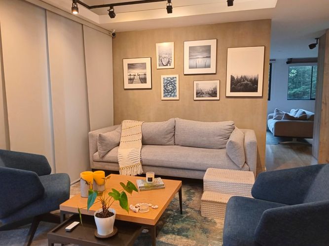 Apartamento de 2 alcobas en arriendo en El Poblado, Medellín, 130 m² · foto 2 de 17
