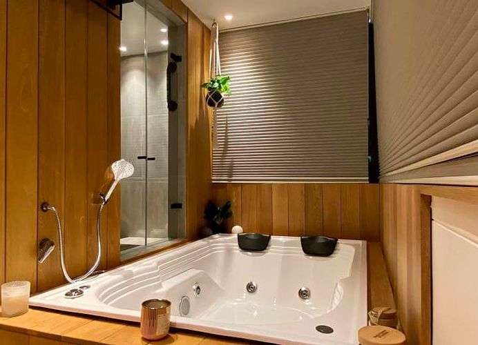 Apartamento de 2 alcobas en arriendo en El Poblado, Medellín, 130 m² · foto 16 de 17