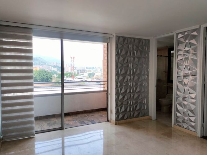 Apartamento de 3 alcobas en arriendo en Villa Santa Teresa, Envigado, 130 m² · foto 8 de 20