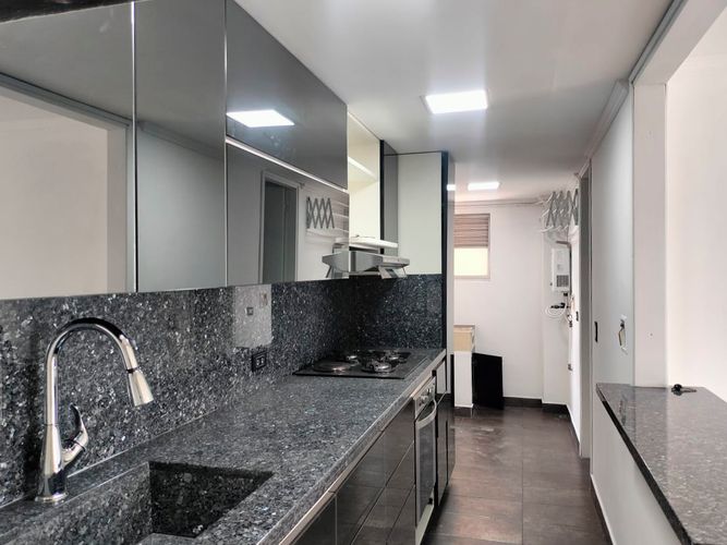 Apartamento de 3 alcobas en arriendo en Villa Santa Teresa, Envigado, 130 m² · foto 9 de 20