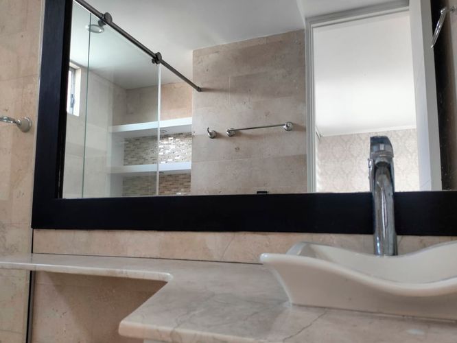 Apartamento de 3 alcobas en arriendo en Villa Santa Teresa, Envigado, 130 m² · foto 18 de 20
