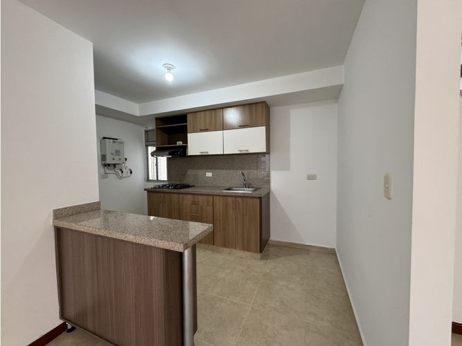 Apartamento de 3 alcobas en venta en Santa Ines, Pereira, 73 m² · foto 2 de 13