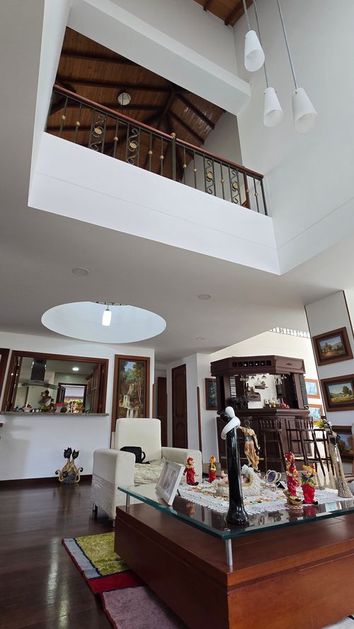 Casa de 5 alcobas en venta en Menzuly, Piedecuesta, 450 m² · foto 4 de 22