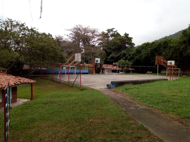 Casa de 15 alcobas en venta en Ruitoque, Piedecuesta · foto 12 de 15