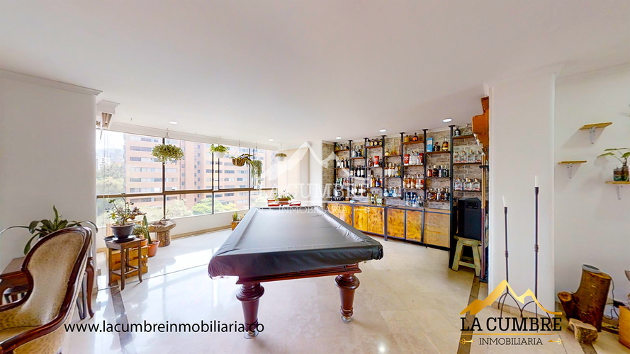 Apartamento de 3 alcobas en arriendo en La Aguacatala, Medellín, 220 m² · foto 4 de 14