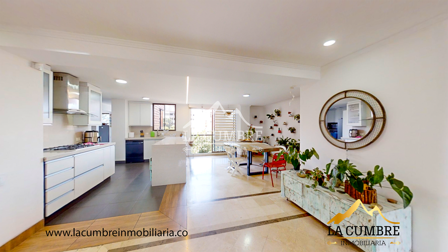 Apartamento de 3 alcobas en arriendo en La Aguacatala, Medellín, 220 m² · foto 5 de 14