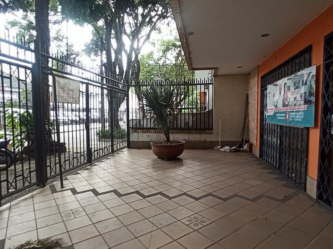 Edificio en arriendo en Santa Monica, Cali, 664 m² · foto 3 de 21