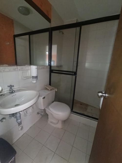Edificio en arriendo en Santa Monica, Cali, 664 m² · foto 14 de 21