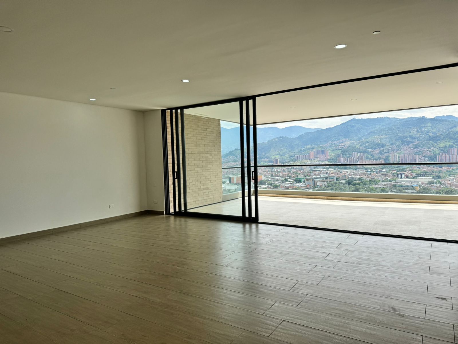 Apartamento en venta en Loma Benedictinos, Envigado · foto 4 de 20