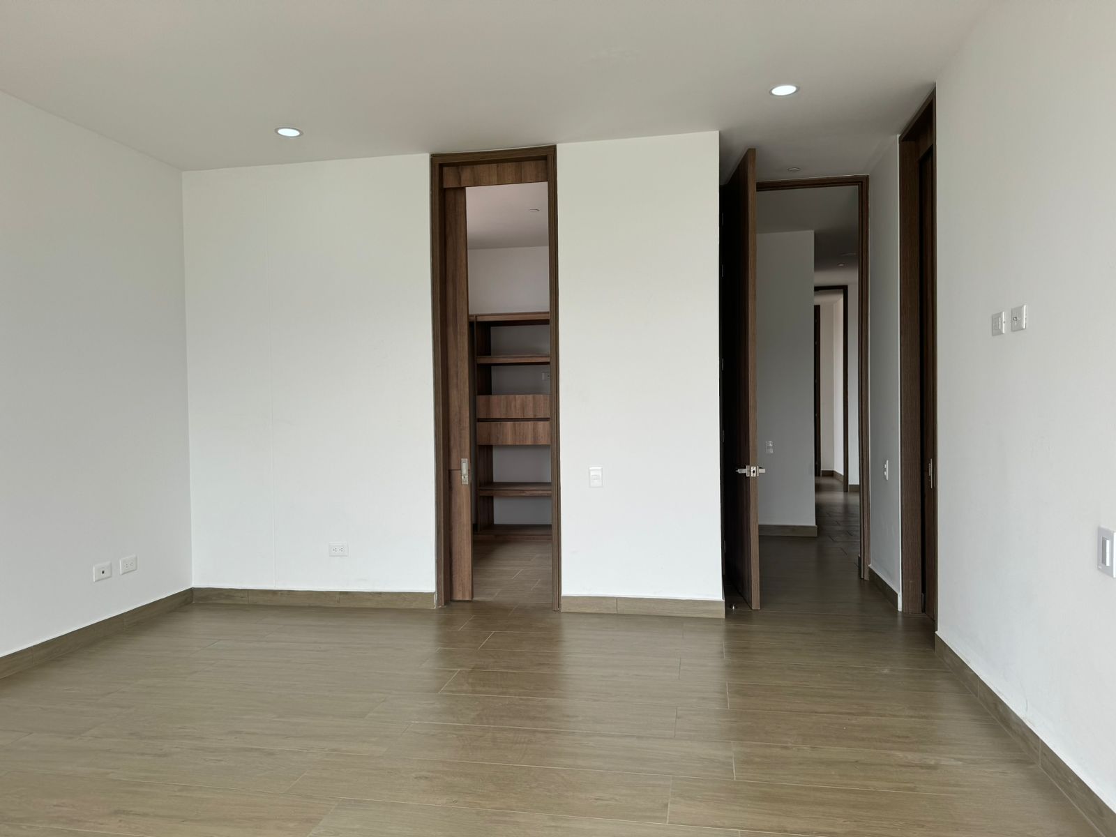 Apartamento en venta en Loma Benedictinos, Envigado · foto 5 de 20