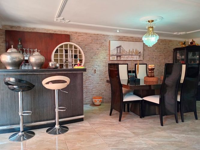 Casa de 4 alcobas en venta en El Poblado, Medellín, 340 m² · foto 11 de 20
