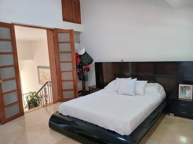 Casa de 4 alcobas en venta en El Poblado, Medellín, 340 m² · foto 16 de 20