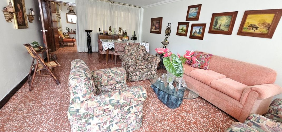 Casa de 4 alcobas en venta en El Prado, Bucaramanga, 217 m² · foto 3 de 20
