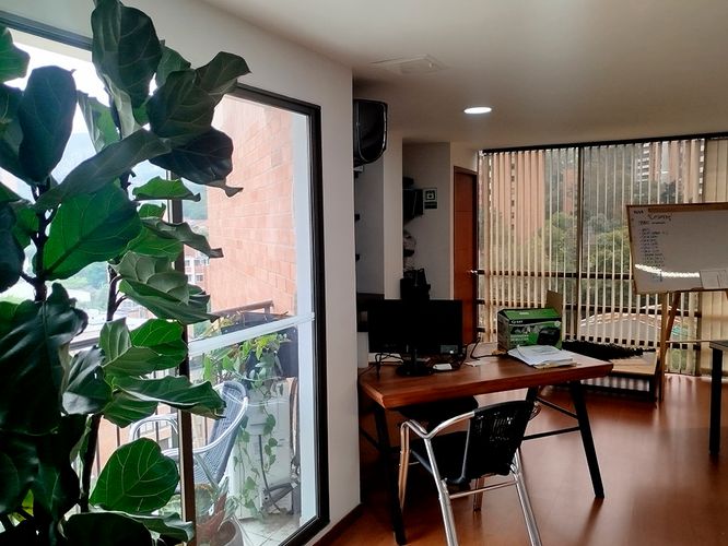 Oficina en arriendo en El Poblado, Medellín, 100 m² · foto 16 de 18