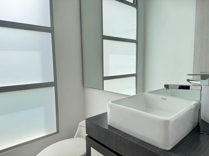 Apartamento de 3 alcobas en arriendo en El Poblado, Medellín, 192 m² · foto 16 de 17