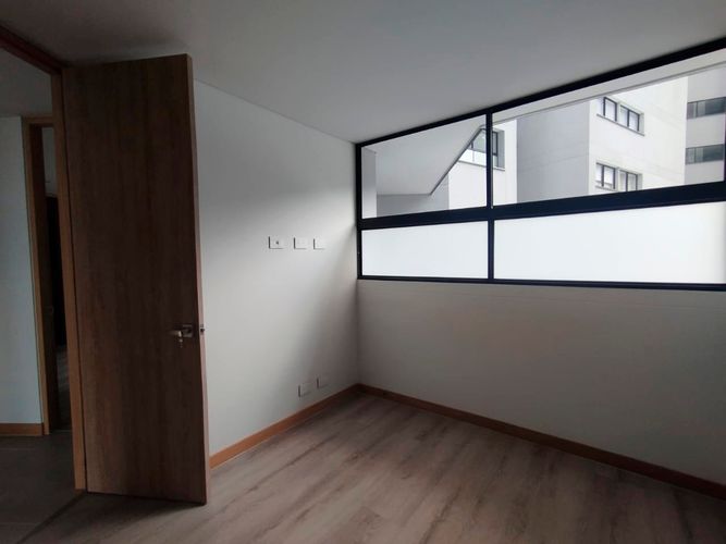 Apartamento de 3 alcobas en arriendo en El Poblado, Medellín, 102 m² · foto 9 de 13