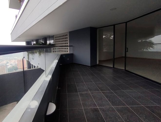 Apartamento de 3 alcobas en arriendo en El Poblado, Medellín, 102 m² · foto 13 de 13