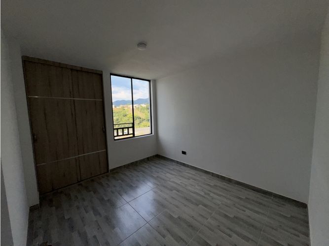 Apartamento de 3 alcobas en venta en La Enseñanza, Pereira, 87 m² · foto 4 de 11